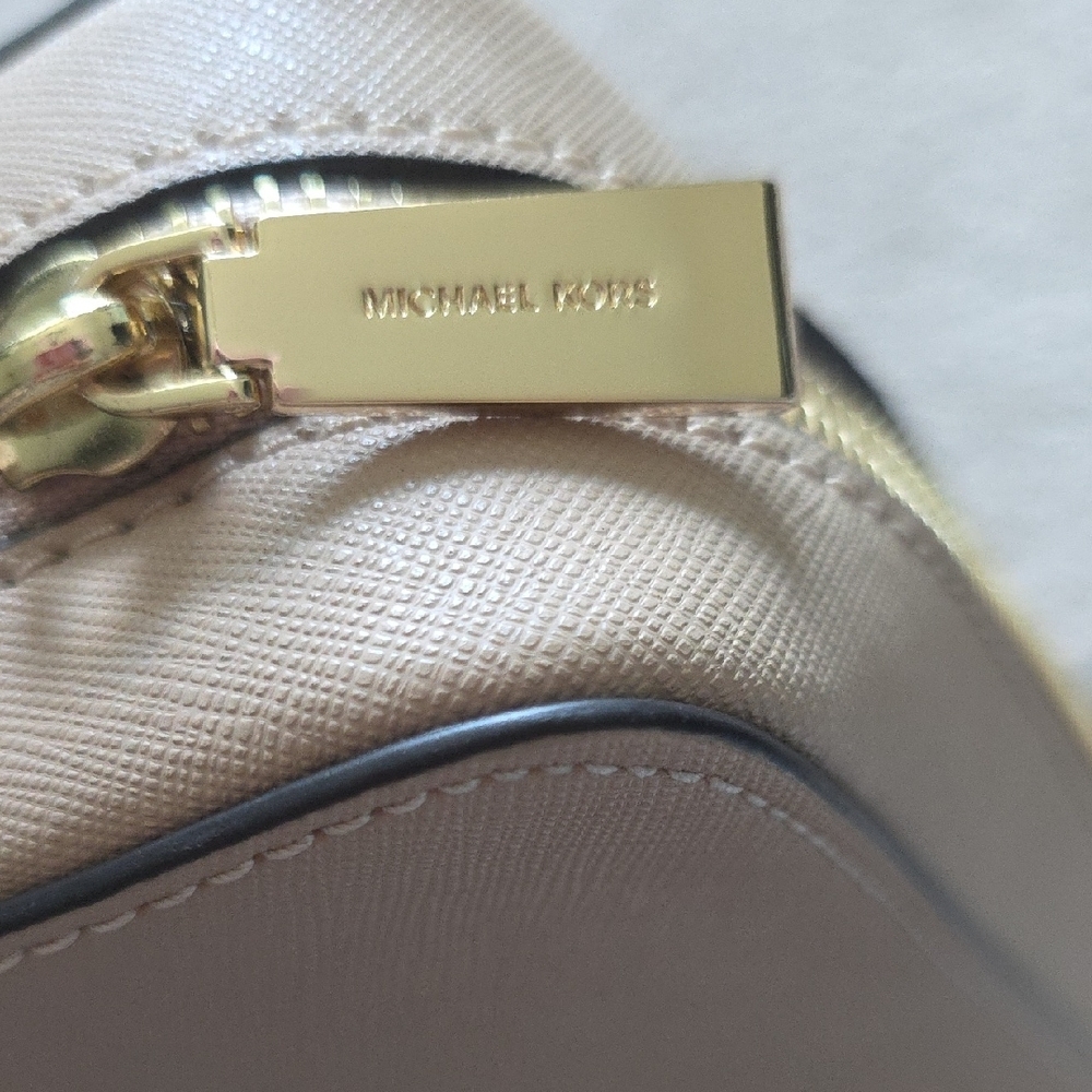 Michael Kors Beige Crossbody Bag - Picture 5 of 12